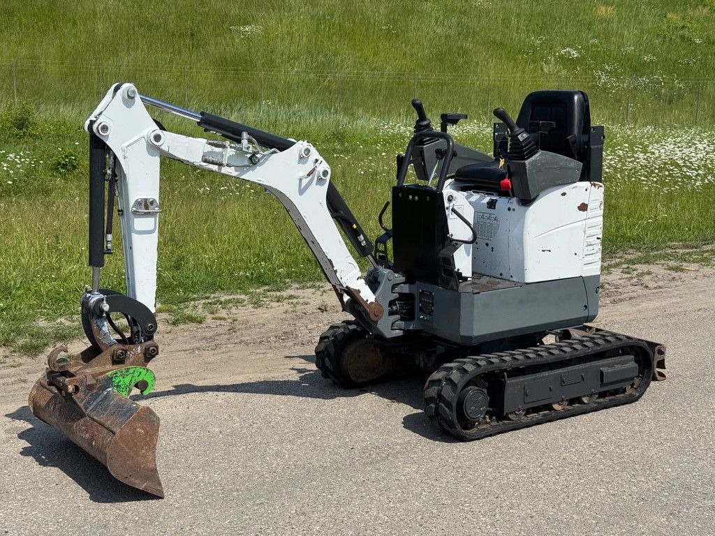 Bobcat E10
