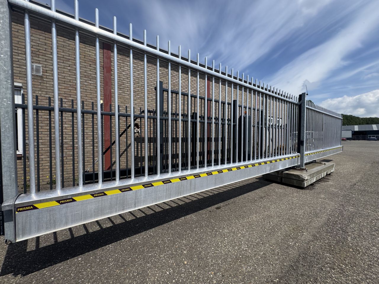 Automatische vrijdragende Schuifpoort B&G