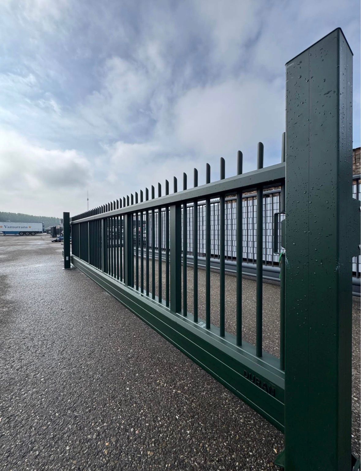Compleet nieuwe vrijdragende handmatige Schuifpoort