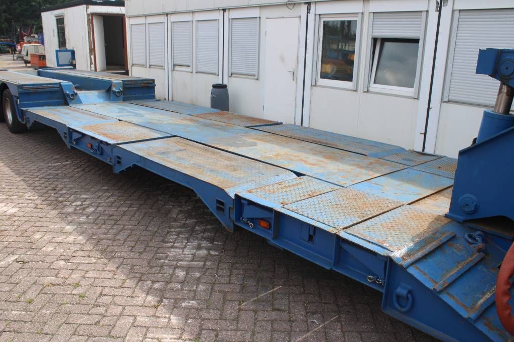 C.C.D. SS480 Low bed / 3 Axle / expandable