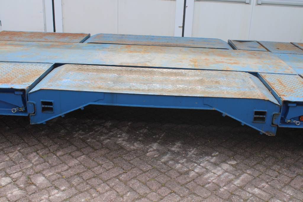 C.C.D. SS480 Low bed / 3 Axle / expandable