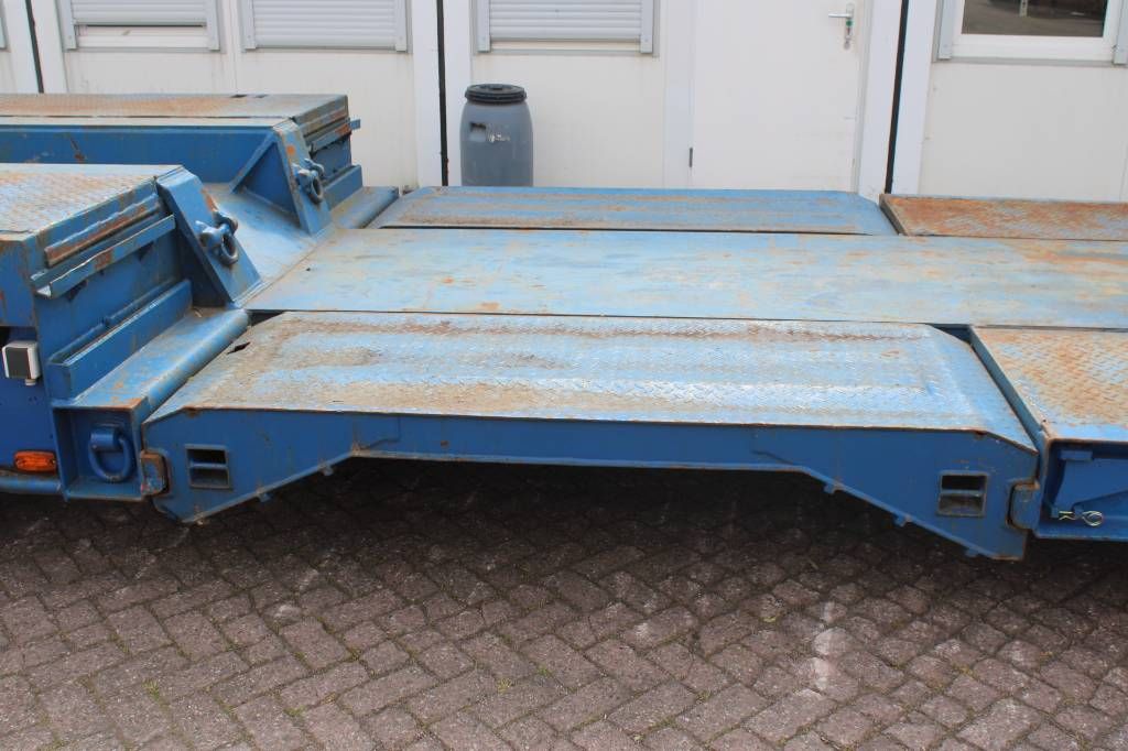 C.C.D. SS480 Low bed / 3 Axle / expandable