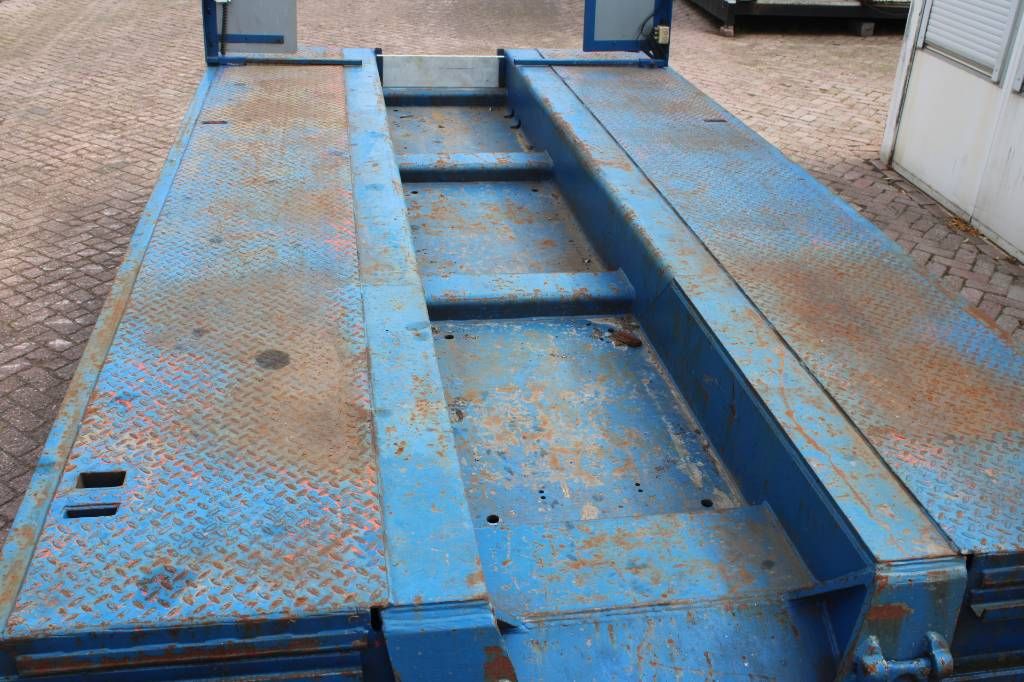 C.C.D. SS480 Low bed / 3 Axle / expandable