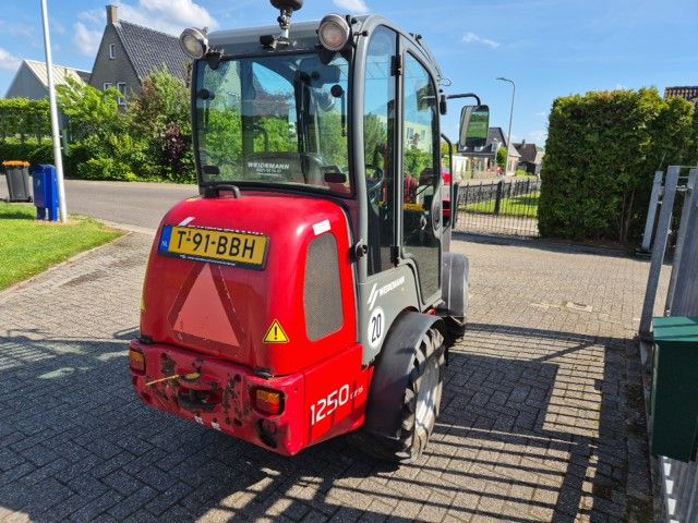 Weidemann 1250 minishovel
