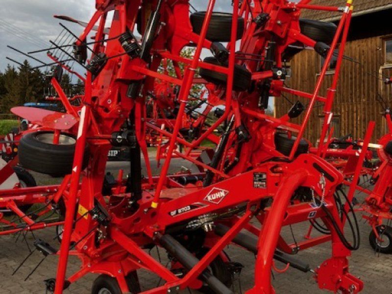 Kuhn GF 8703