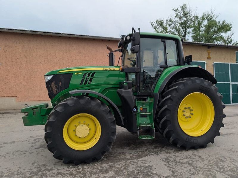John Deere 6175M