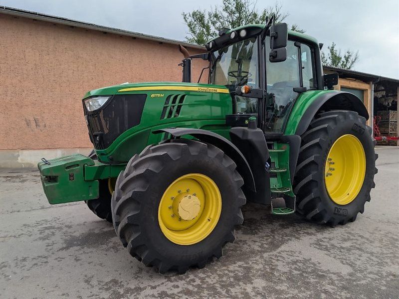 John Deere 6175M