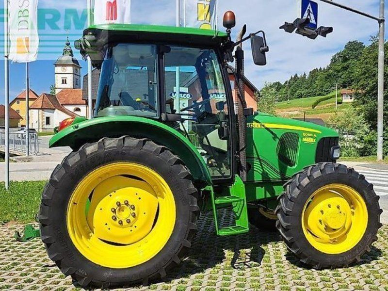 John Deere 5090r