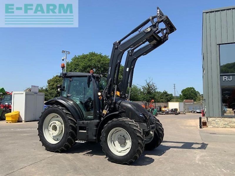 Valtra g135 (st26103)