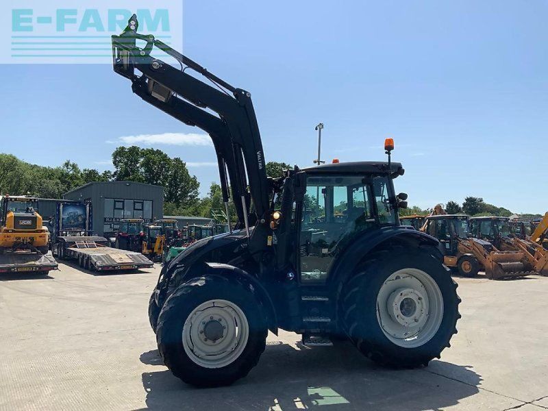 Valtra g135 (st26103)