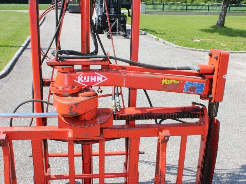 Kuhn B 1201 E