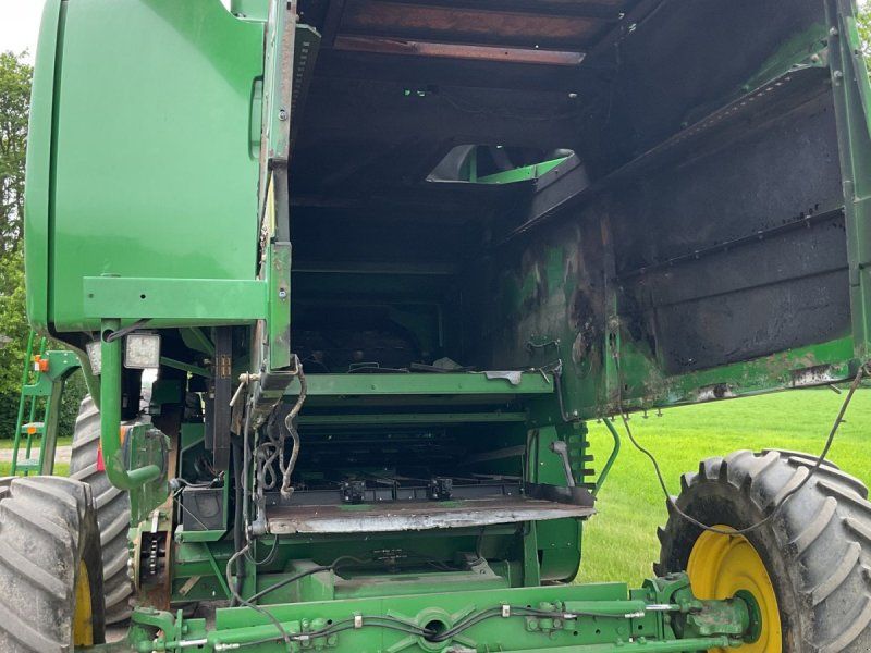 John Deere C670