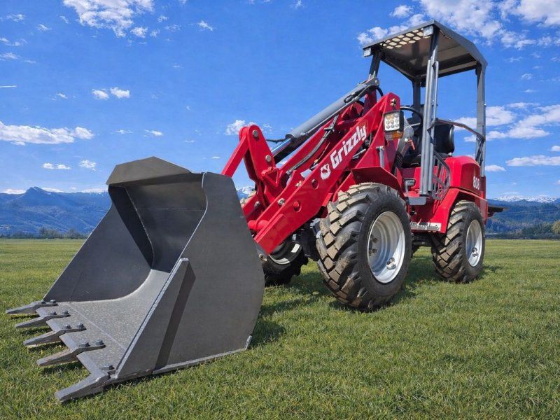 Grizzly 808 Hoflader! Allrad + 2 Jahre mobile Garantie!