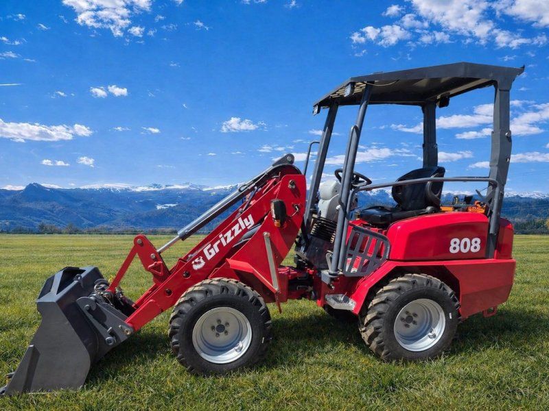 Grizzly 808 Hoflader! Allrad + 2 Jahre mobile Garantie!