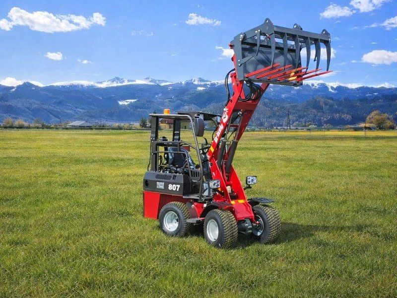 Grizzly 807 Hoflader 4WD 2 Jahren mobile Garantie!