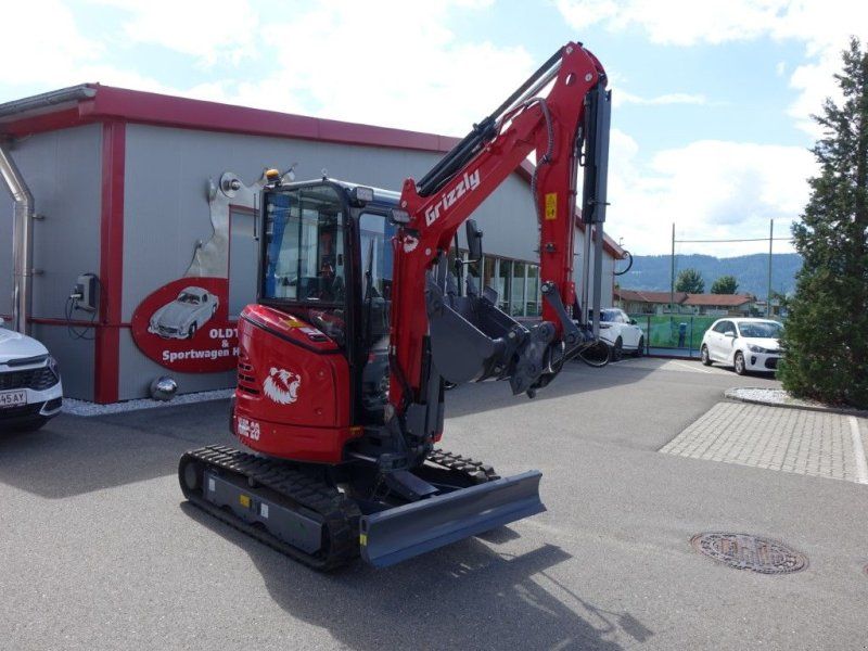 Grizzly KME28 mit hydr. Schnellwech.