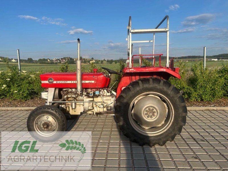 Massey Ferguson 133