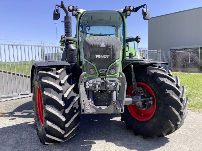 Fendt 718 VARIO S4