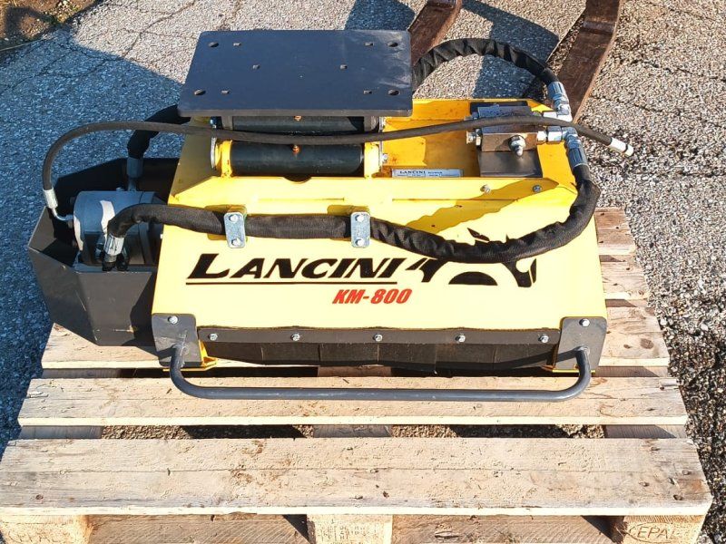 Lancini KM-800