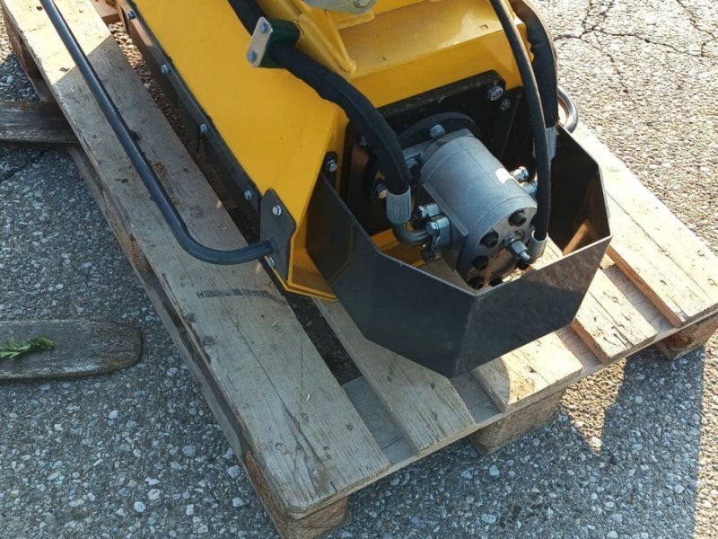 Lancini KM-800