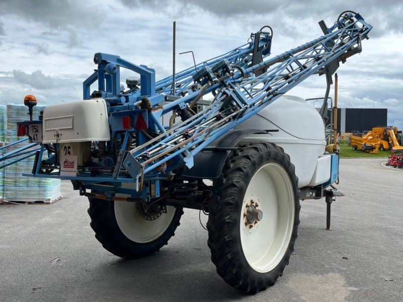 Evrard Pulvérisateur traîné METEOR 3400