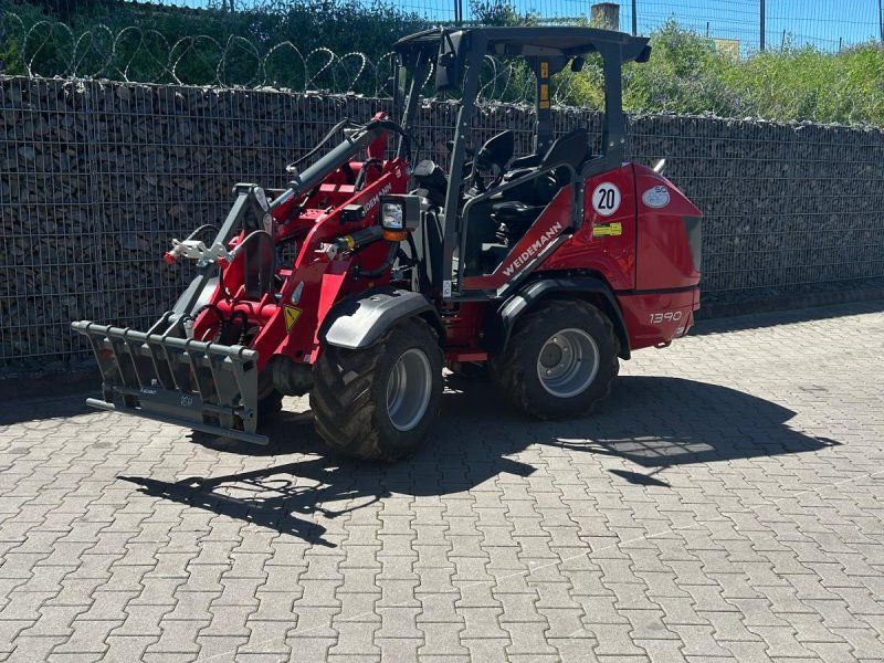 Weidemann Hoftrac 1390
