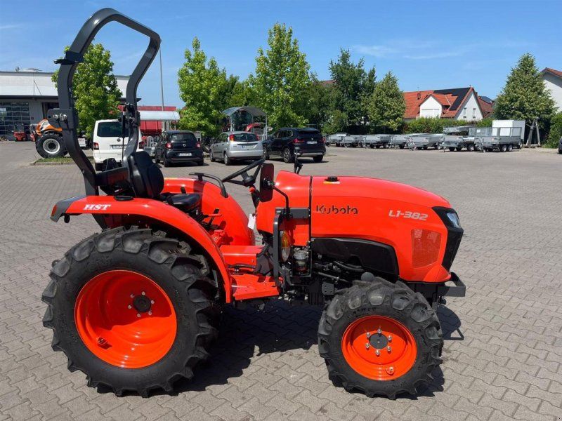 Kubota L1-382 DHW EC HYDROSTAT