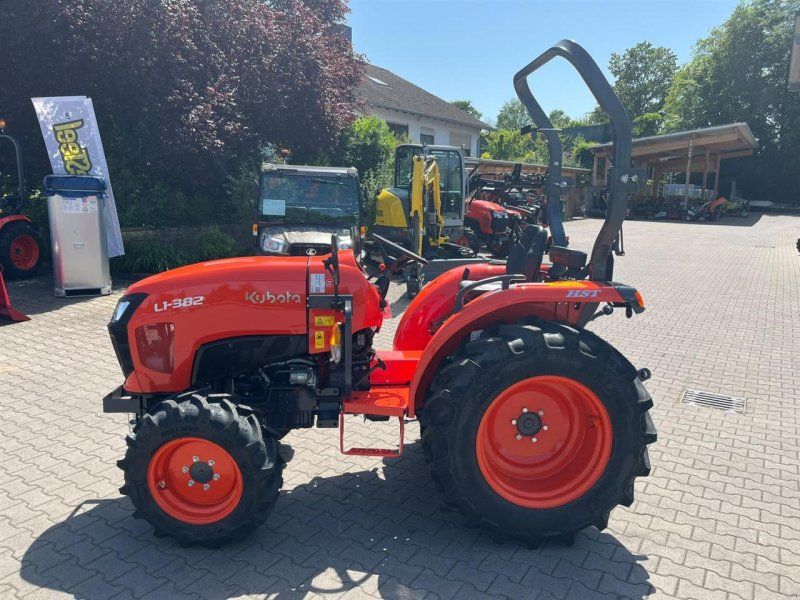 Kubota L1-382 DHW EC HYDROSTAT