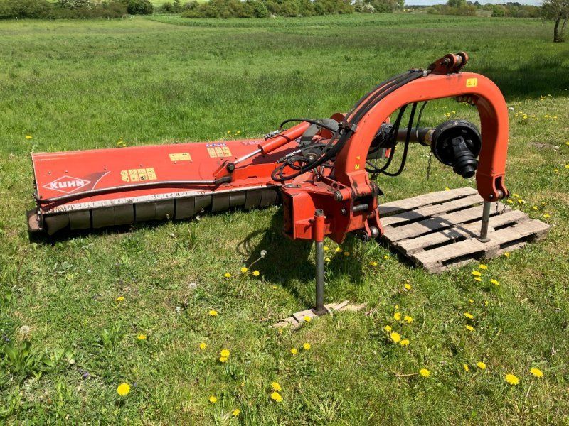 Kuhn TBES 230