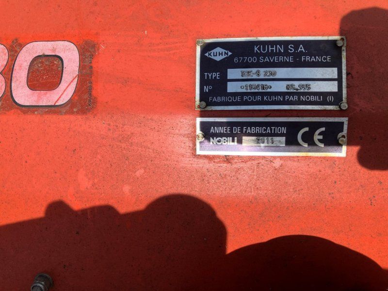 Kuhn TBES 230