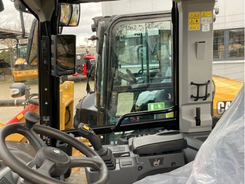 Caterpillar 906