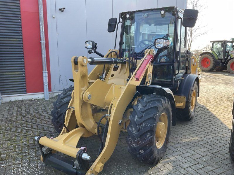 Caterpillar 906