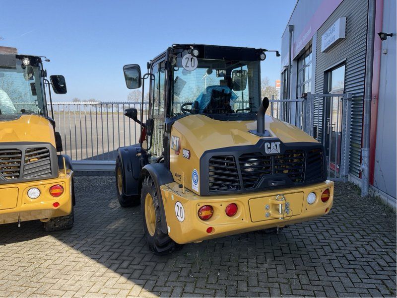 Caterpillar 906