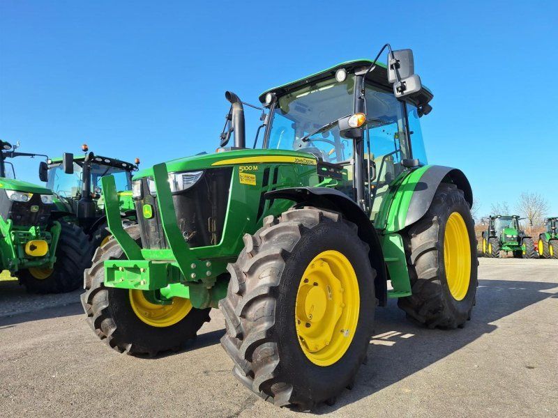 John Deere 5100M