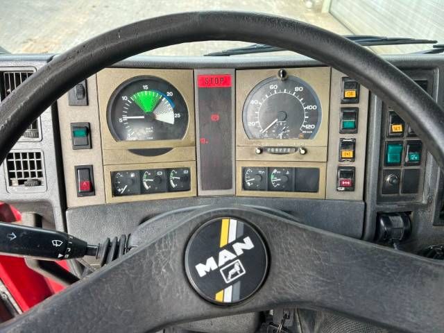 MAN 33.372