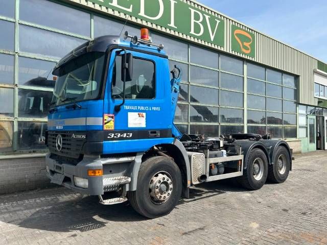 Mercedes-Benz Actros 3343