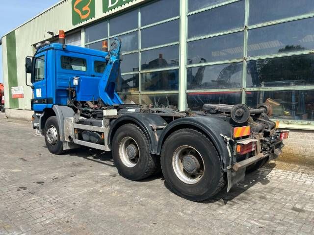 Mercedes-Benz Actros 3343