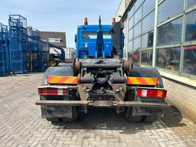 Mercedes-Benz Actros 3343