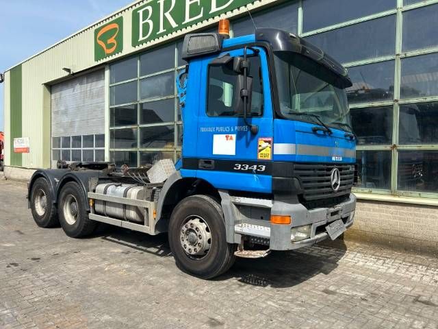 Mercedes-Benz Actros 3343