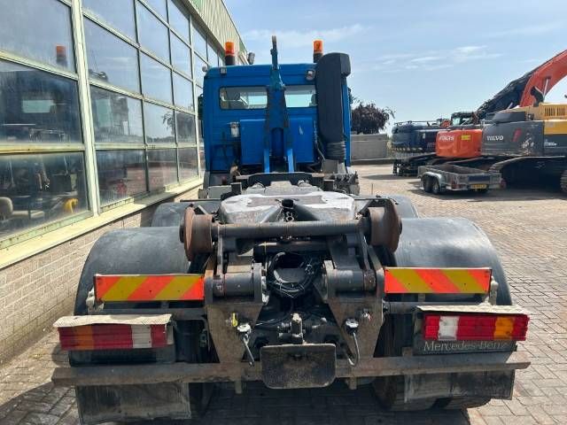 Mercedes-Benz Actros 3343