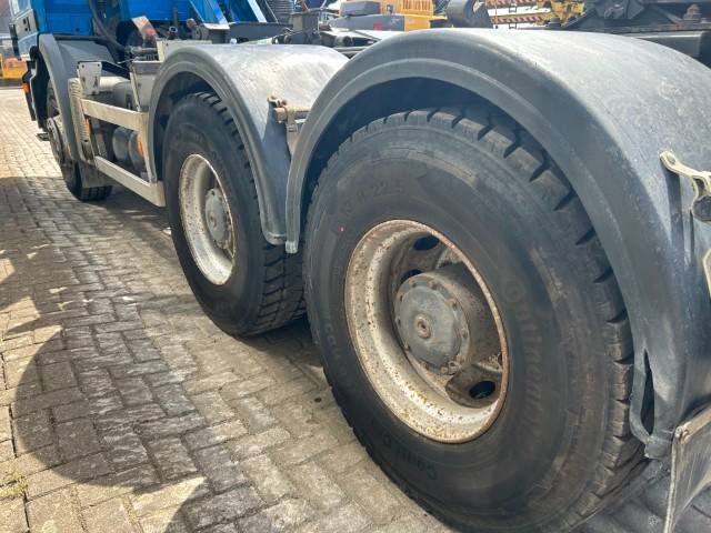 Mercedes-Benz Actros 3343