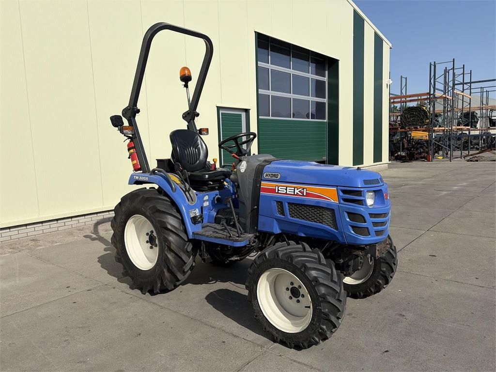 Iseki TM 3265 Hydro Compact tractor