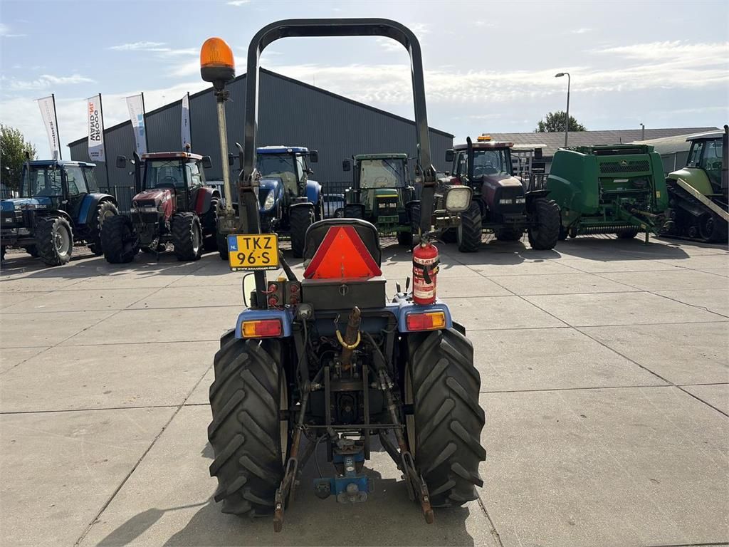 Iseki TM 3265 Hydro Compact tractor