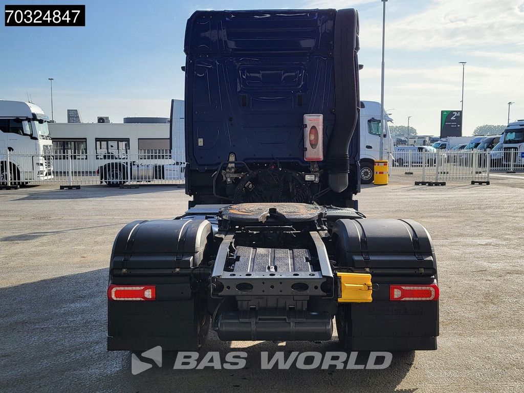Mercedes Actros 1846 4X2 BigSpace Retarder PTO Full-Air Alcoa's ACC
