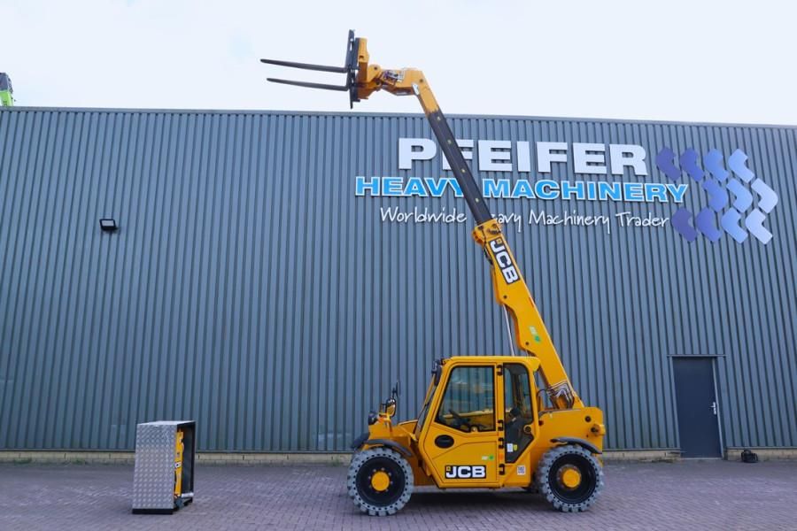 JCB 525-60E Fully Electric, 2500kg Capacity, 6m Liftin