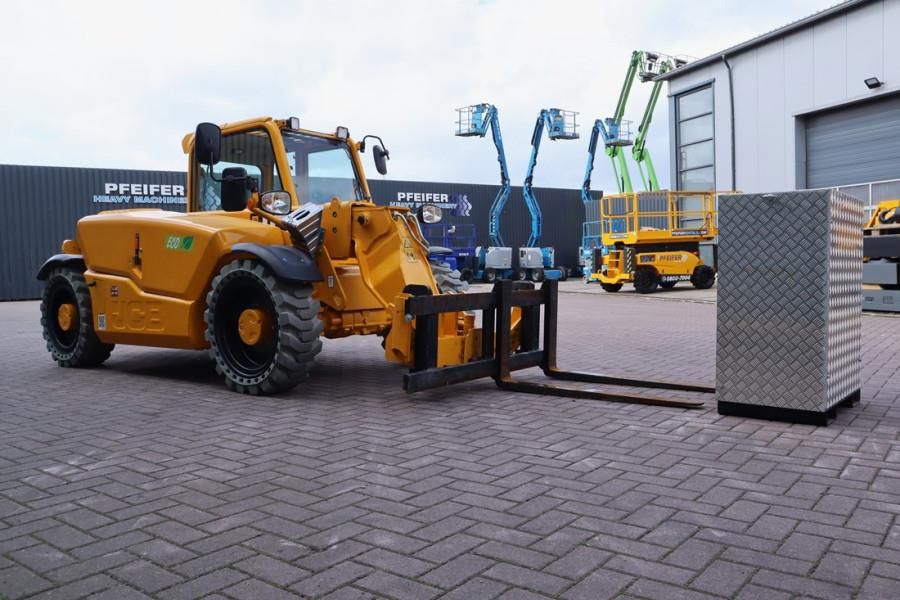 JCB 525-60E Fully Electric, 2500kg Capacity, 6m Liftin