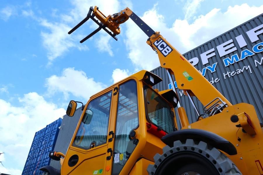 JCB 525-60E Fully Electric, 2500kg Capacity, 6m Liftin