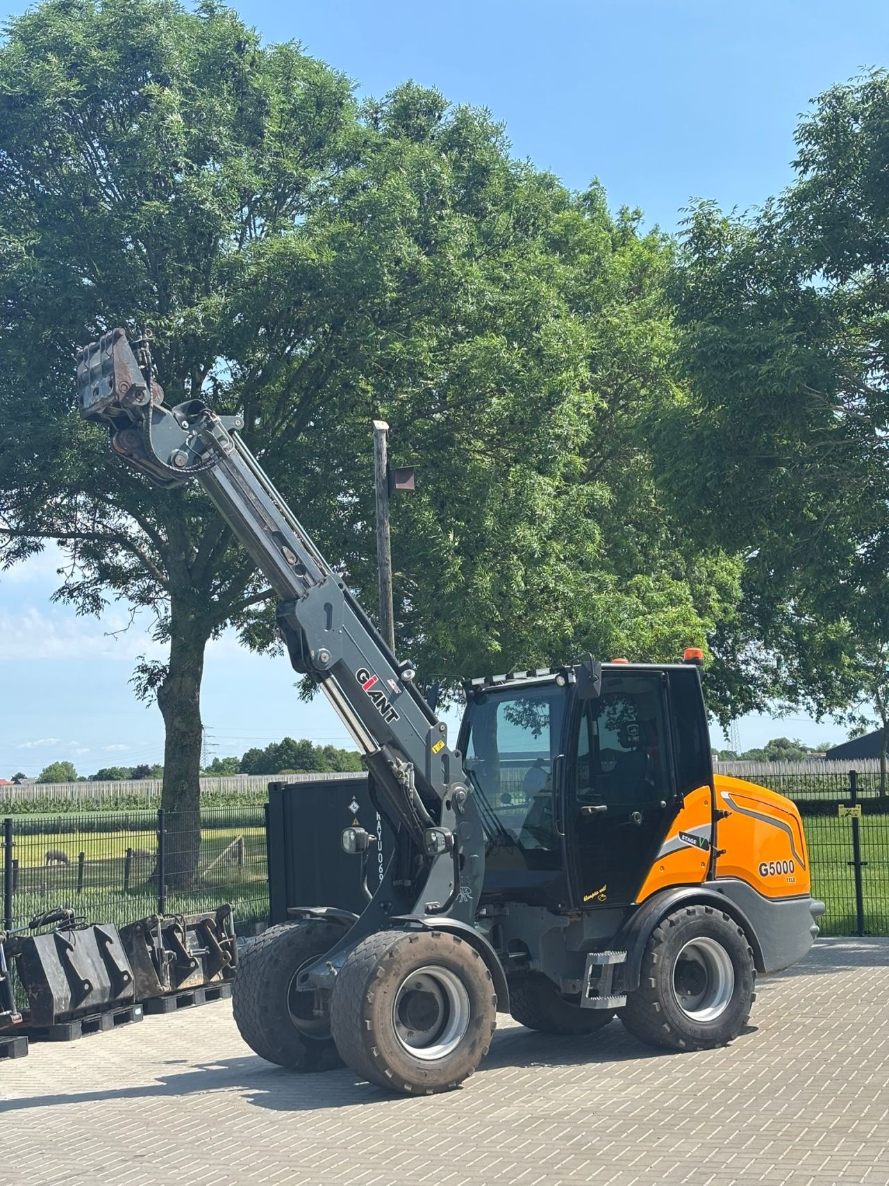 Giant g5000 Tele 35 km airco