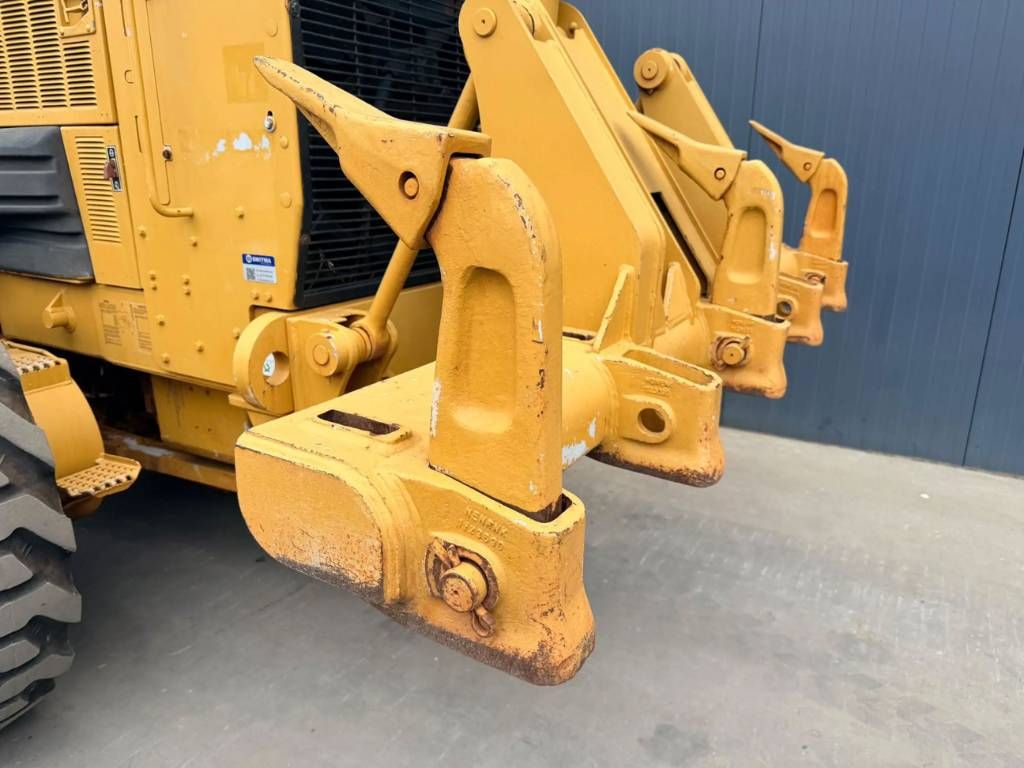 CAT 140H II