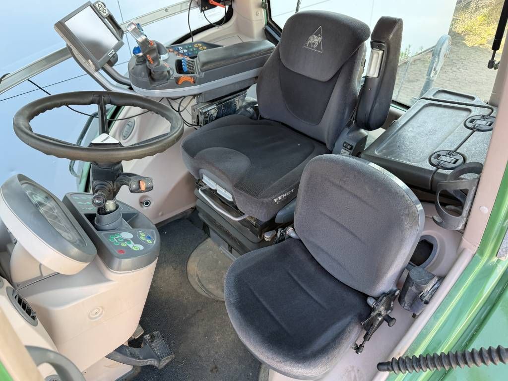 Fendt 936 Vario - Front Lift / 6 Hydraulic Valves